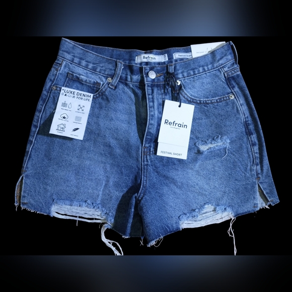Refrain Pants - Blue High-Waisted Distressed Jean Shorts Size S